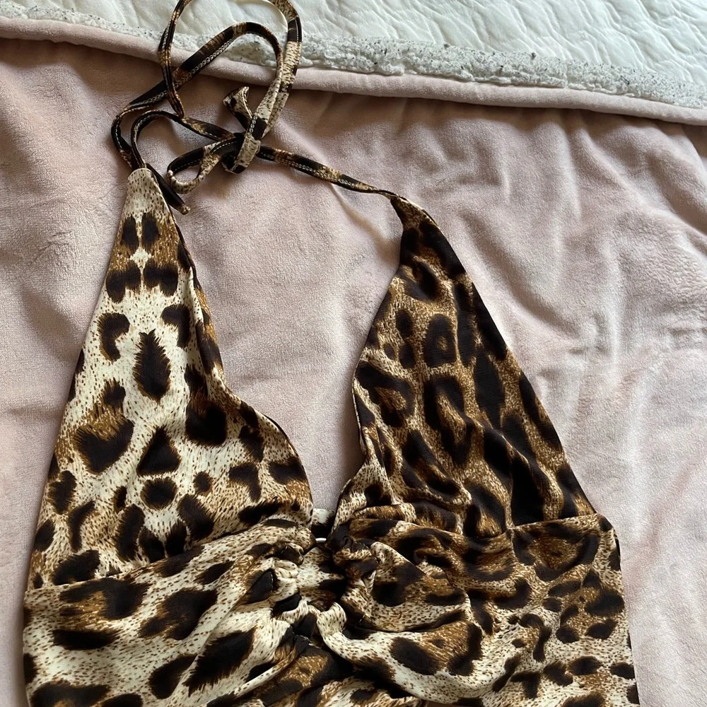 Cheetah print top - Picture 3 of 3